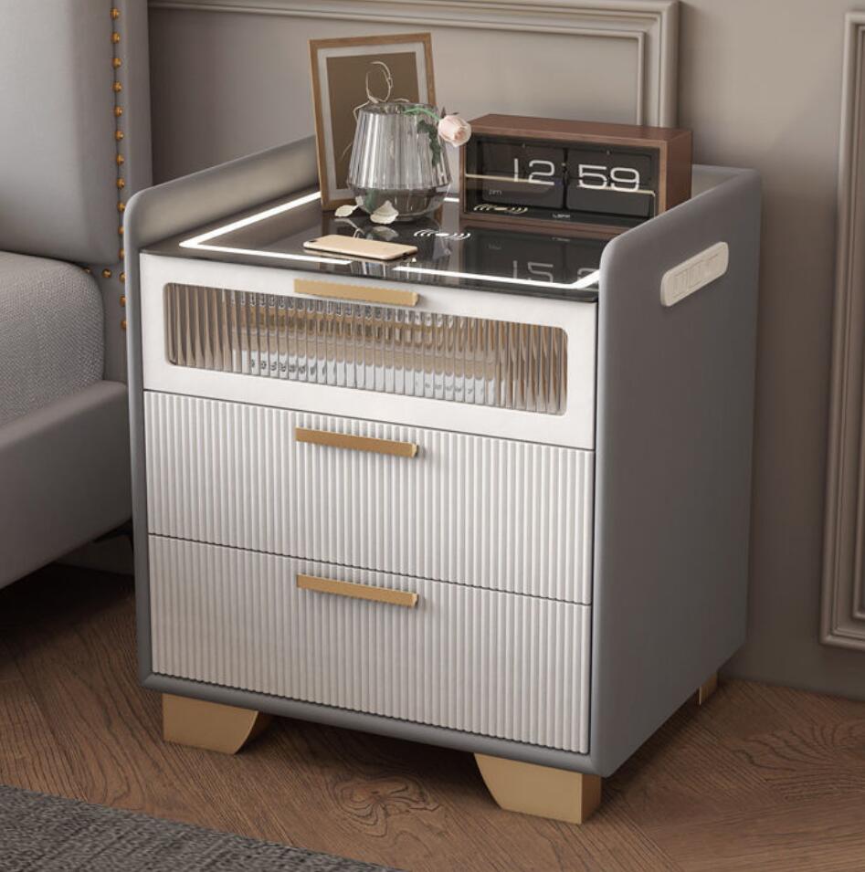 Smart Home Design - Nowoczesny, lekki, drewniany stolik nocny z